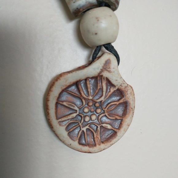 CLAY POTTERY BEADED Medallion PENDANT NECKLACE Earth Tone Nature Natural Gorp - Picture 3 of 7